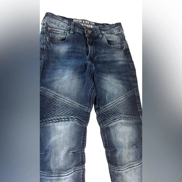 Slim Blue Jeans with Distressed Details - Picture 2 of 8